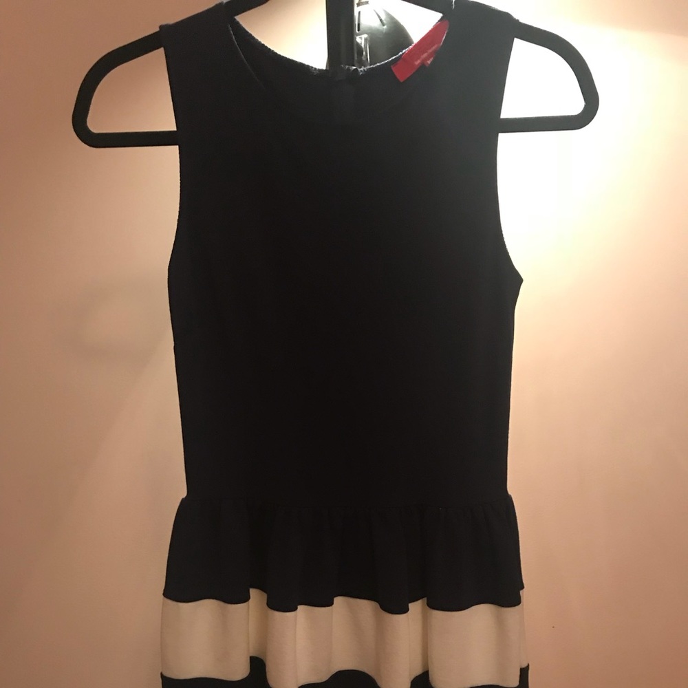 Red Saks Fith Ave dress Sz M